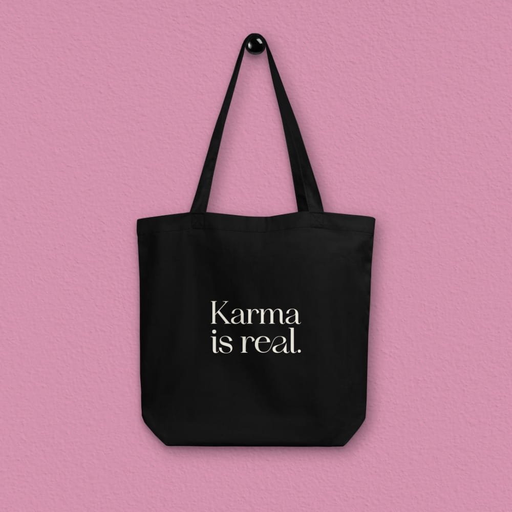 Totebag SM KarmaIsReal hanging